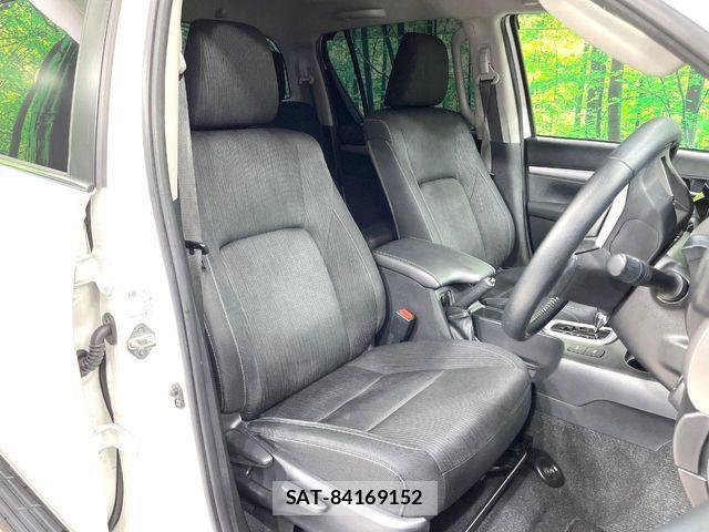 Toyota HILUX 2022-03 7562226-7