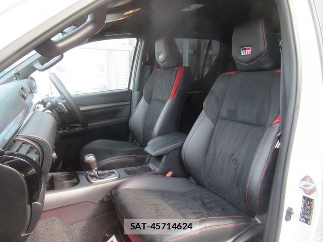 Toyota HILUX 2024-09 7616998-9