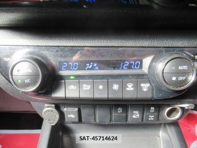 Toyota HILUX 2024-09 7616998-14