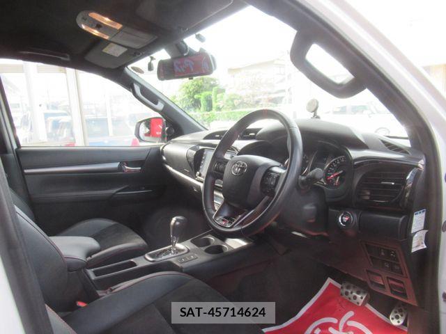 Toyota HILUX 2024-09 7616998-1