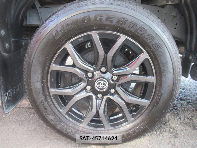 Toyota HILUX 2024-09 7616998-26