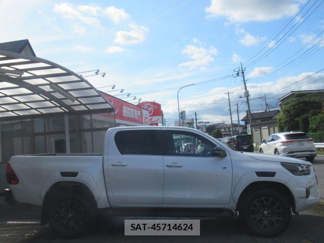 Toyota HILUX 2024-09 7616998-5