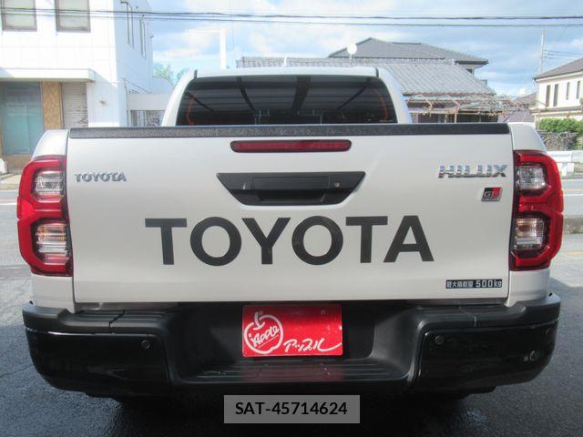 Toyota HILUX 2024-09 7616998-7