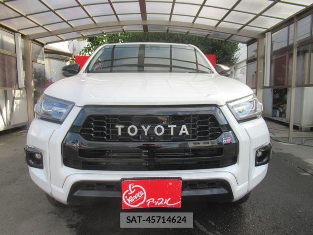 Toyota HILUX 2024-09 7616998-8