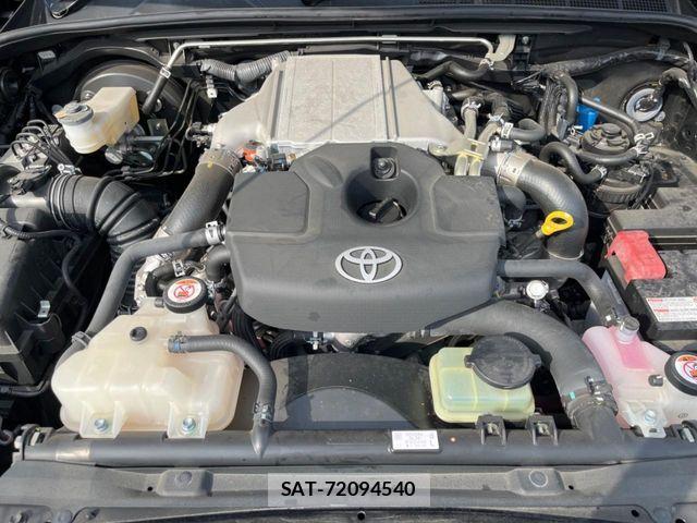 Toyota HILUX 2021-06 7617002-17