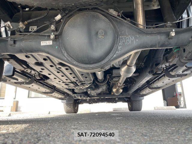 Toyota HILUX 2021-06 7617002-18