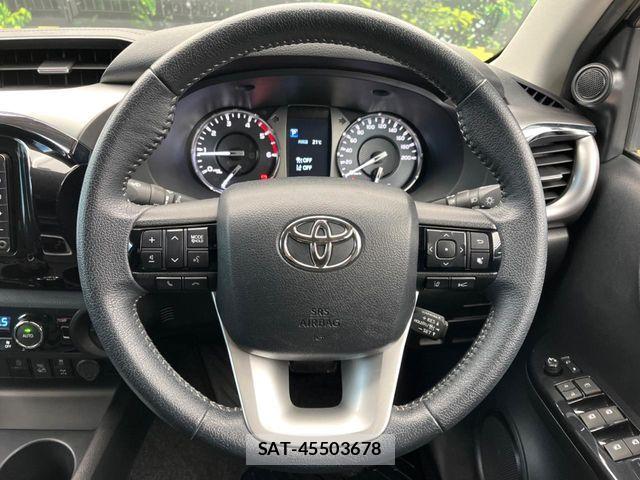 Toyota HILUX 2021-02 7616997-10