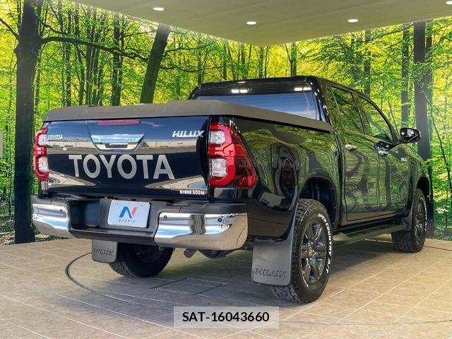 Toyota HILUX 2023-03 7617001-16