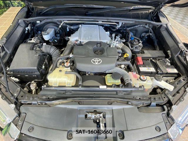 Toyota HILUX 2023-03 7617001-17