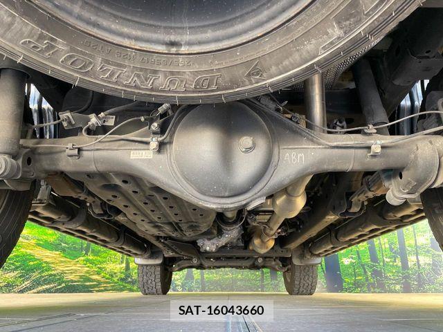 Toyota HILUX 2023-03 7617001-18