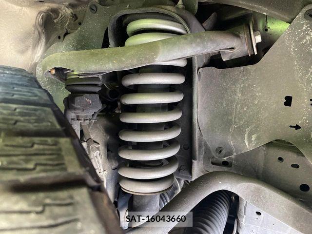 Toyota HILUX 2023-03 7617001-19