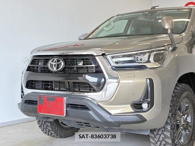 Toyota HILUX 2021-05 7617005-4