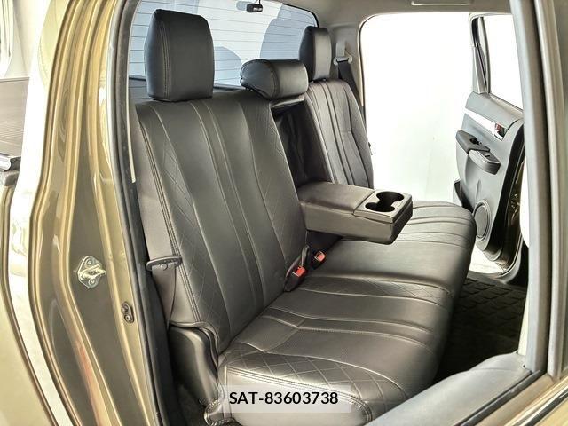 Toyota HILUX 2021-05 7617005-7