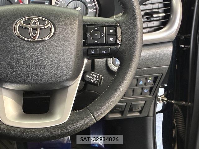 Toyota HILUX 2021-01 7617003-18