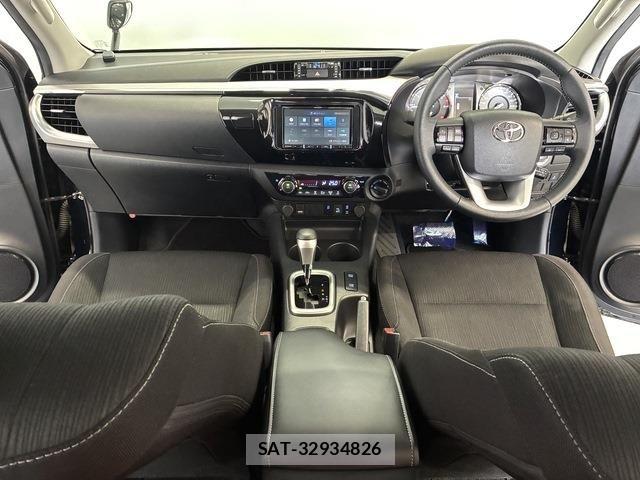 Toyota HILUX 2021-01 7617003-1