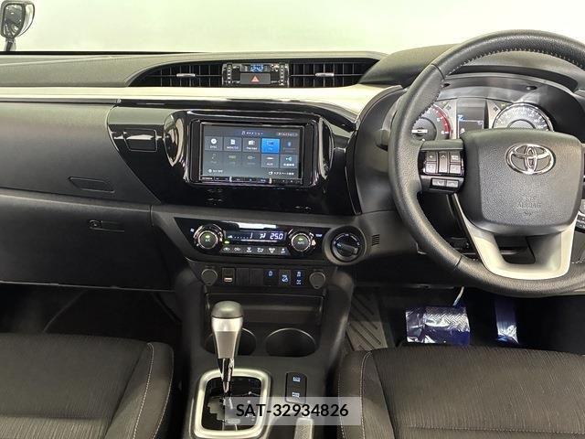 Toyota HILUX 2021-01 7617003-20