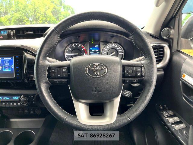 Toyota HILUX 2023-11 7617000-10