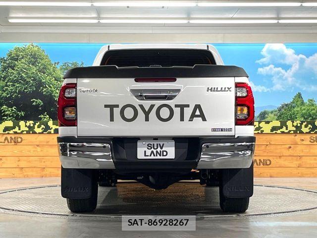 Toyota HILUX 2023-11 7617000-14