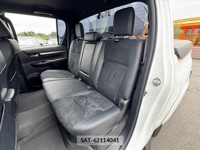 Toyota HILUX 2024-01 7724055-17