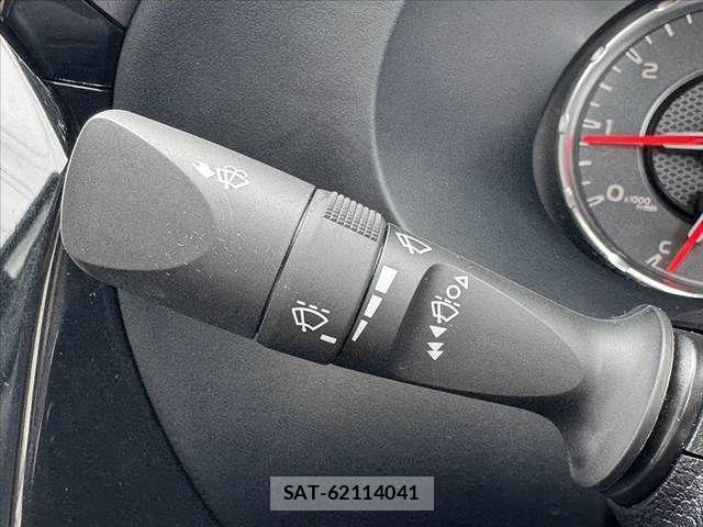 Toyota HILUX 2024-01 7724055-25