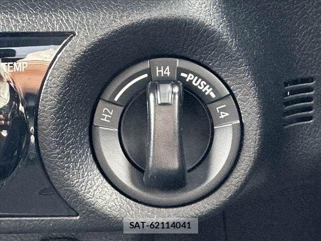 Toyota HILUX 2024-01 7724055-28