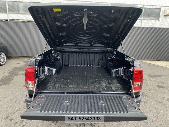 Toyota HILUX 2019-08 7724065-9