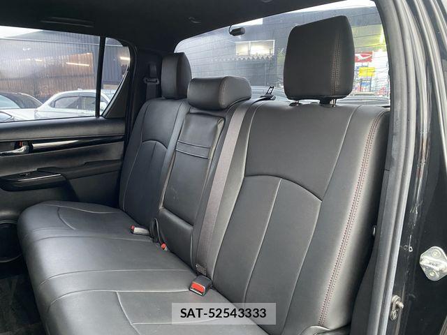 Toyota HILUX 2019-08 7724065-13