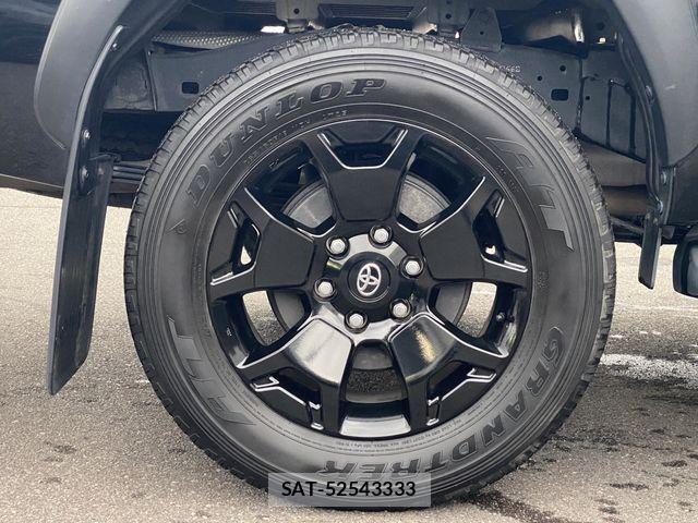 Toyota HILUX 2019-08 7724065-27