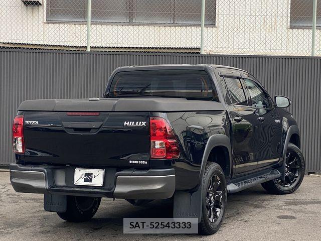 Toyota HILUX 2019-08 7724065-6