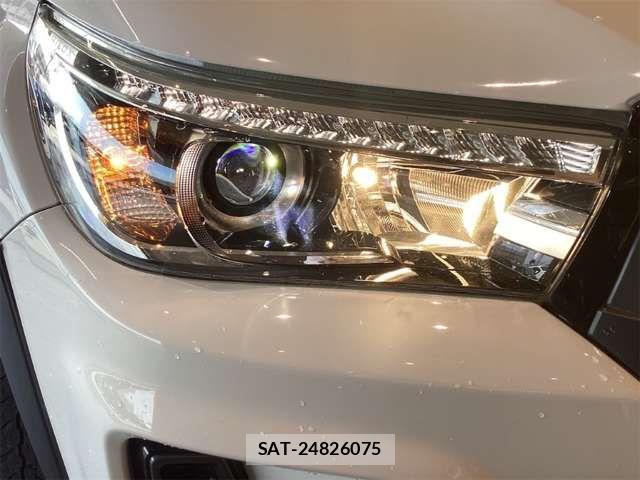 Toyota HILUX 2019-05 7724064-19