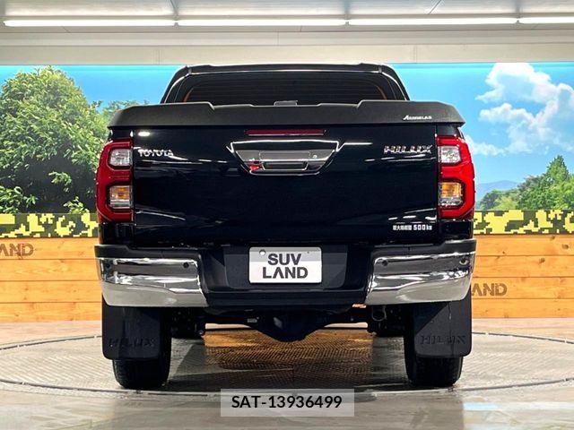 Toyota HILUX 2023-04 7724062-14