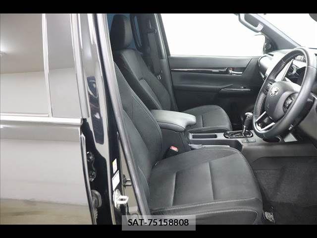 Toyota HILUX 2019-11 7724063-10