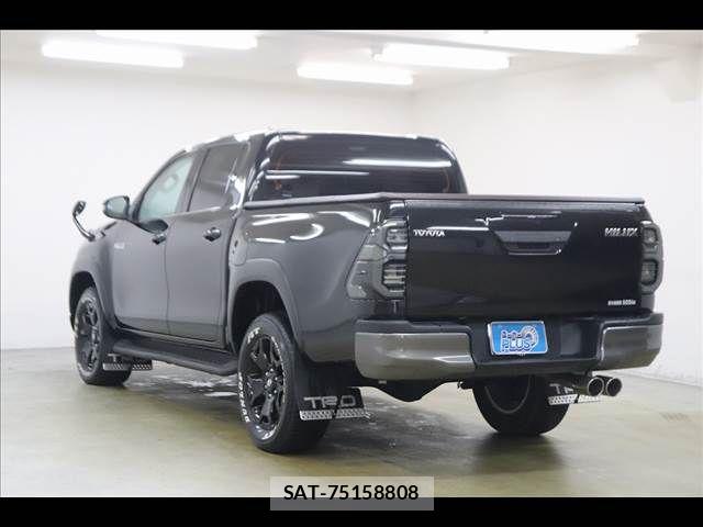 Toyota HILUX 2019-11 7724063-19