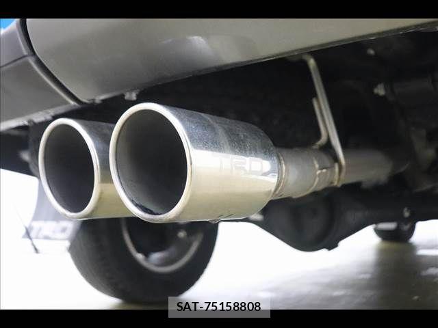 Toyota HILUX 2019-11 7724063-7