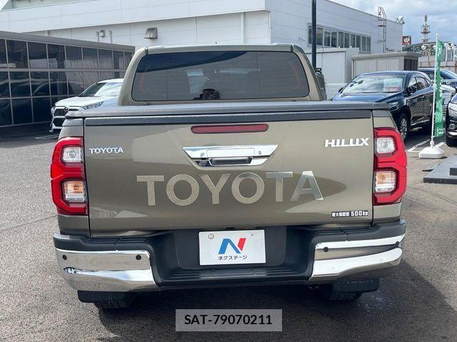 Toyota HILUX 2022-04 7724061-14