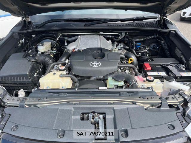Toyota HILUX 2022-04 7724061-17