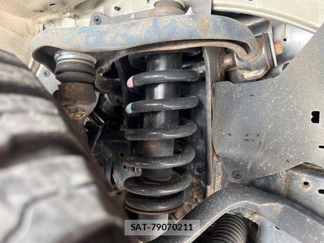 Toyota HILUX 2022-04 7724061-19
