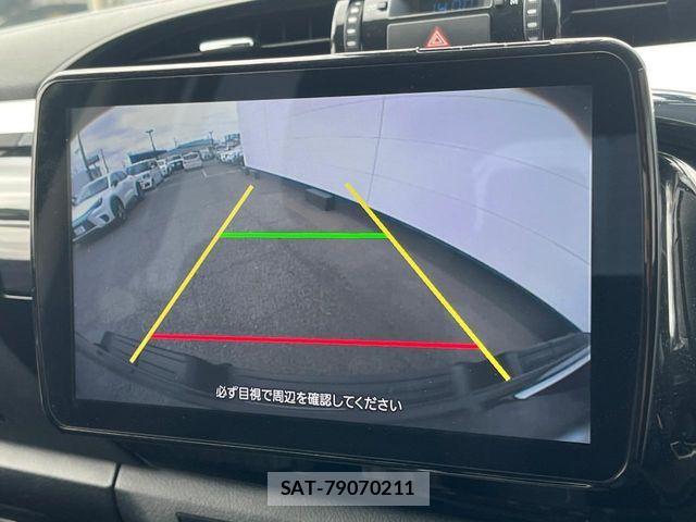 Toyota HILUX 2022-04 7724061-3