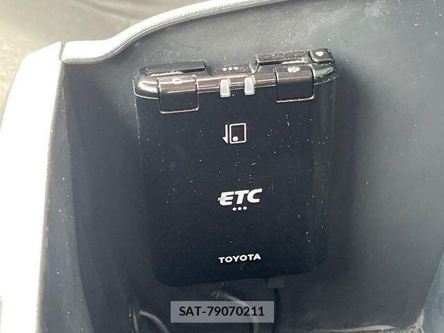 Toyota HILUX 2022-04 7724061-6