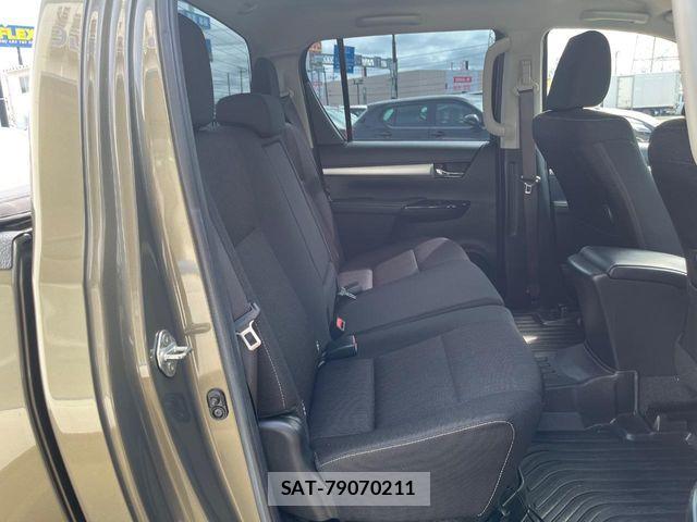 Toyota HILUX 2022-04 7724061-8