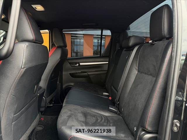Toyota HILUX 2022-10 7724060-17