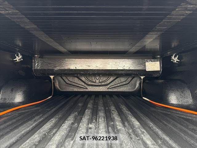 Toyota HILUX 2022-10 7724060-18