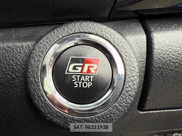 Toyota HILUX 2022-10 7724060-21