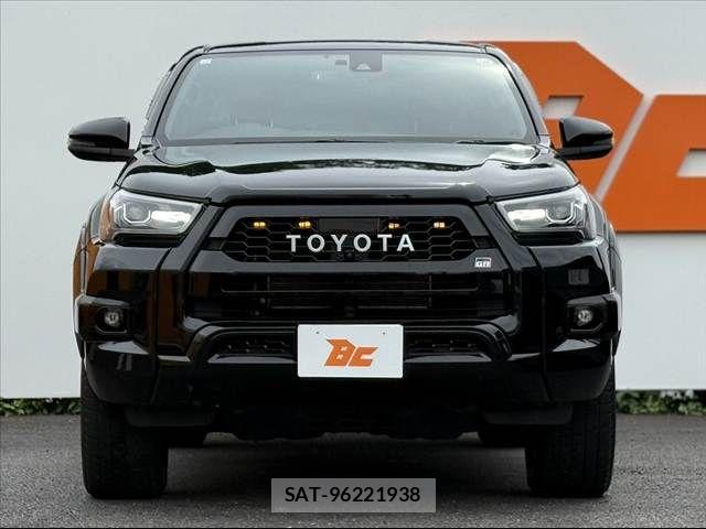 Toyota HILUX 2022-10 7724060-8