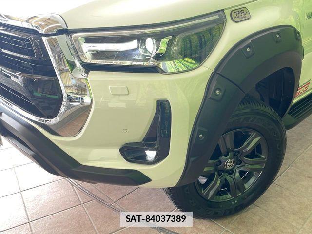 Toyota HILUX 2021-07 7785544-12