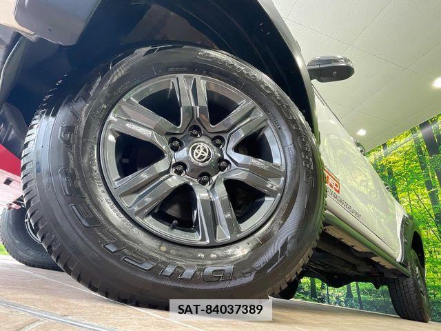 Toyota HILUX 2021-07 7785544-13
