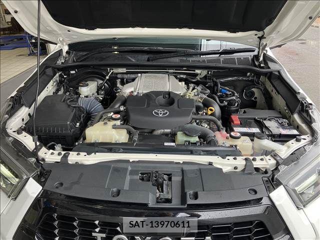 Toyota HILUX 2023-07 7785546-19