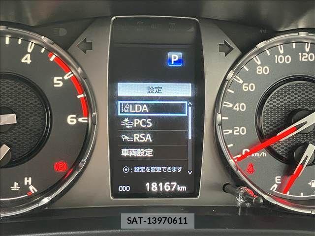 Toyota HILUX 2023-07 7785546-4