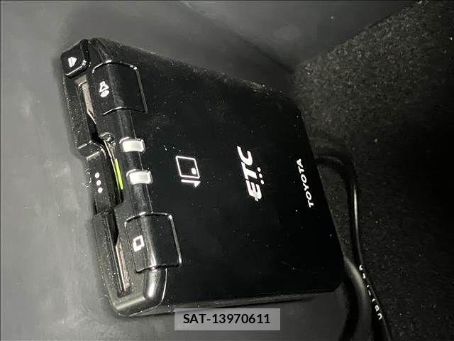 Toyota HILUX 2023-07 7785546-8