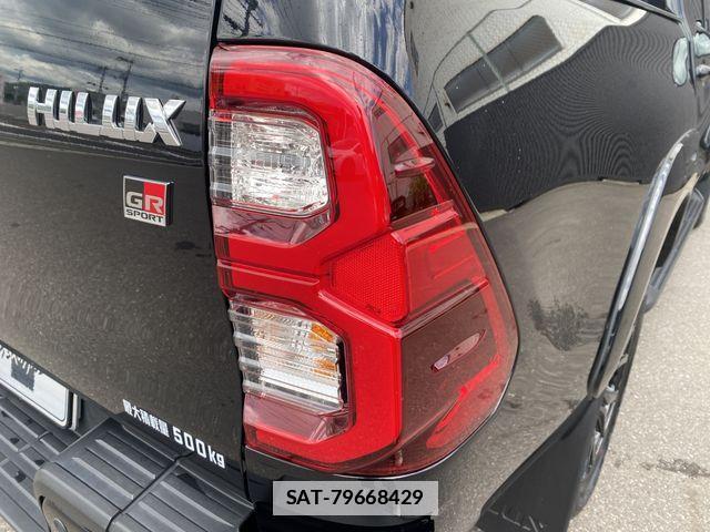 Toyota HILUX 2024-07 7785552-24